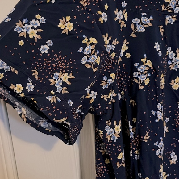 Floral Navy Mini Dress - Picture 4 of 5